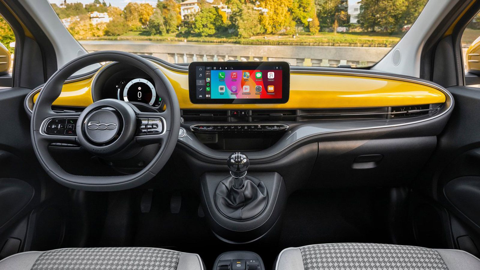 Fiat 500 Hybrid: Σε νέες, χαμηλότερες τιμές στην Ελλάδα  